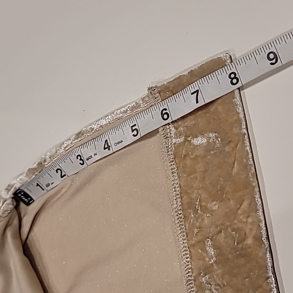 Forever 21 Crushed Velvet Short Sleeve Hoodie Top Cream Medium - Picture 12 of 14